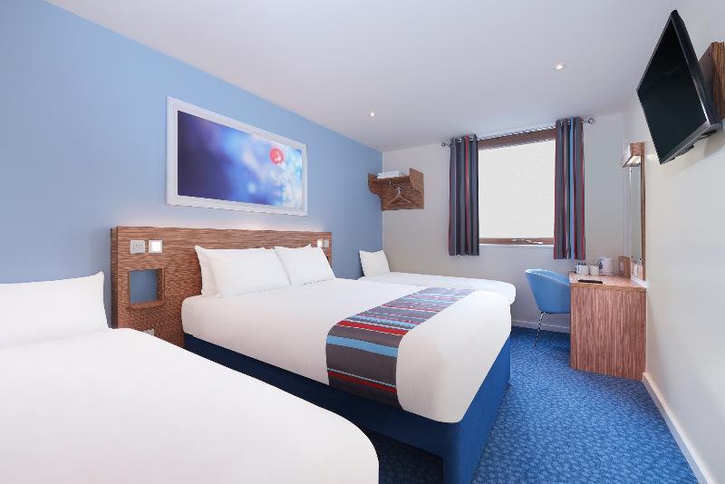 Travelodge Cardiff Airport Barry Extérieur photo